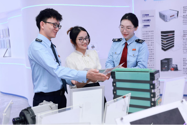 广州白云：税务部门主动跟进，化解专精特新企业“成长的烦恼”