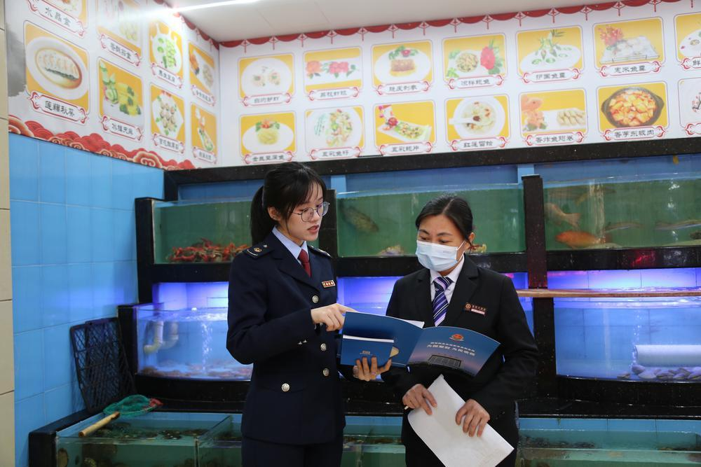揭阳:税惠政策点燃城市“烟火气IM电竞”(图2) 揭阳:税惠政策点燃城市“烟火气IM电竞”(图2)
