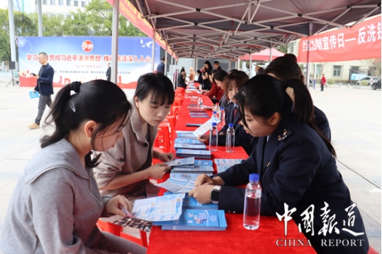 中国报道：弘扬宪法精神 揭东区税宣与普法同行