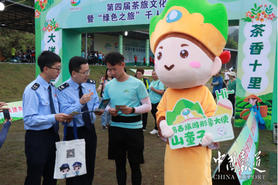 中国报道：深山茶香闯出金奖路 税务合规“浇灌”产业链