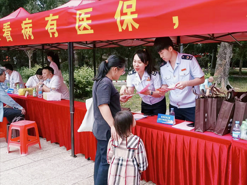 梅县：医保宣传进乡村！梅县区多部门联动开展政策辅导